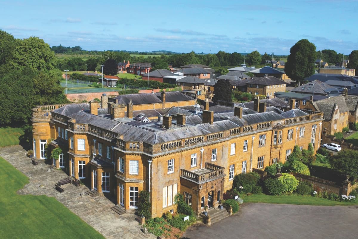 Tudor Hall School in Banbury first in Oxfordshire to be accredited World ...