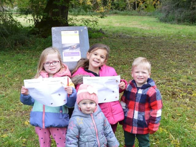 Darcey Potter (4), Daisie Potter (1), Ida Higham (5), and Frederick Wise (3) at
the start of the new nature trail
