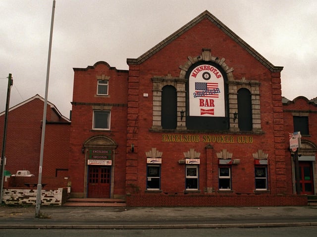 Share your memories of playing snooker in Leeds during the 1990s with Andrew Hutchinson via email at: andrew.hutchinson@jpress.co.uk or tweet him - @AndyHutchYPN