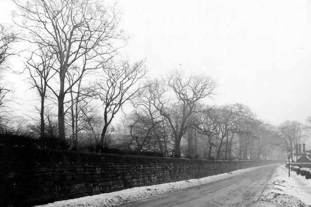 A wintry view of Kirkstall Hill looking south east towards the junction with St. Ann's Lane and Burley Road in February 1947.