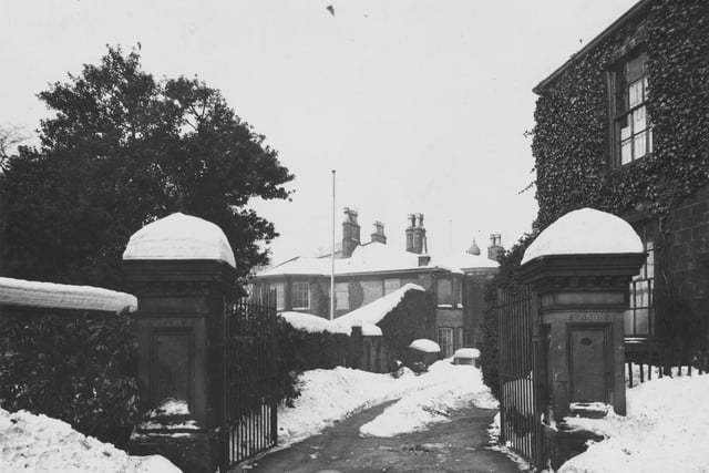 The gateway entrance to St. Ann's Hotel on St. Ann's Lane, just prior to its conversion to a hotel in 1948.