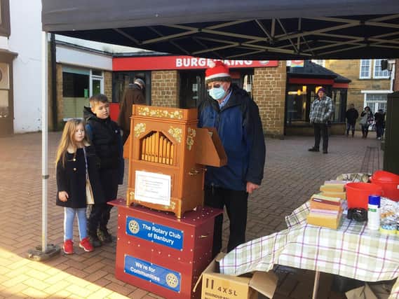 Banbury Rotory Club Christmas charity collection in the town centre