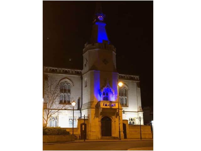 Banbury Town Hall glowed blue last night (Tuesday February 2) as a mark of respect to Captain Sir Tom Moore who passed away earlier that day.