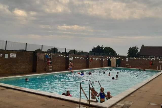 The Chipping Norton Lido is set for reopening next week despite being hit by a burglary earlier this week. (Image from Chipping Norton Lido Tweet)