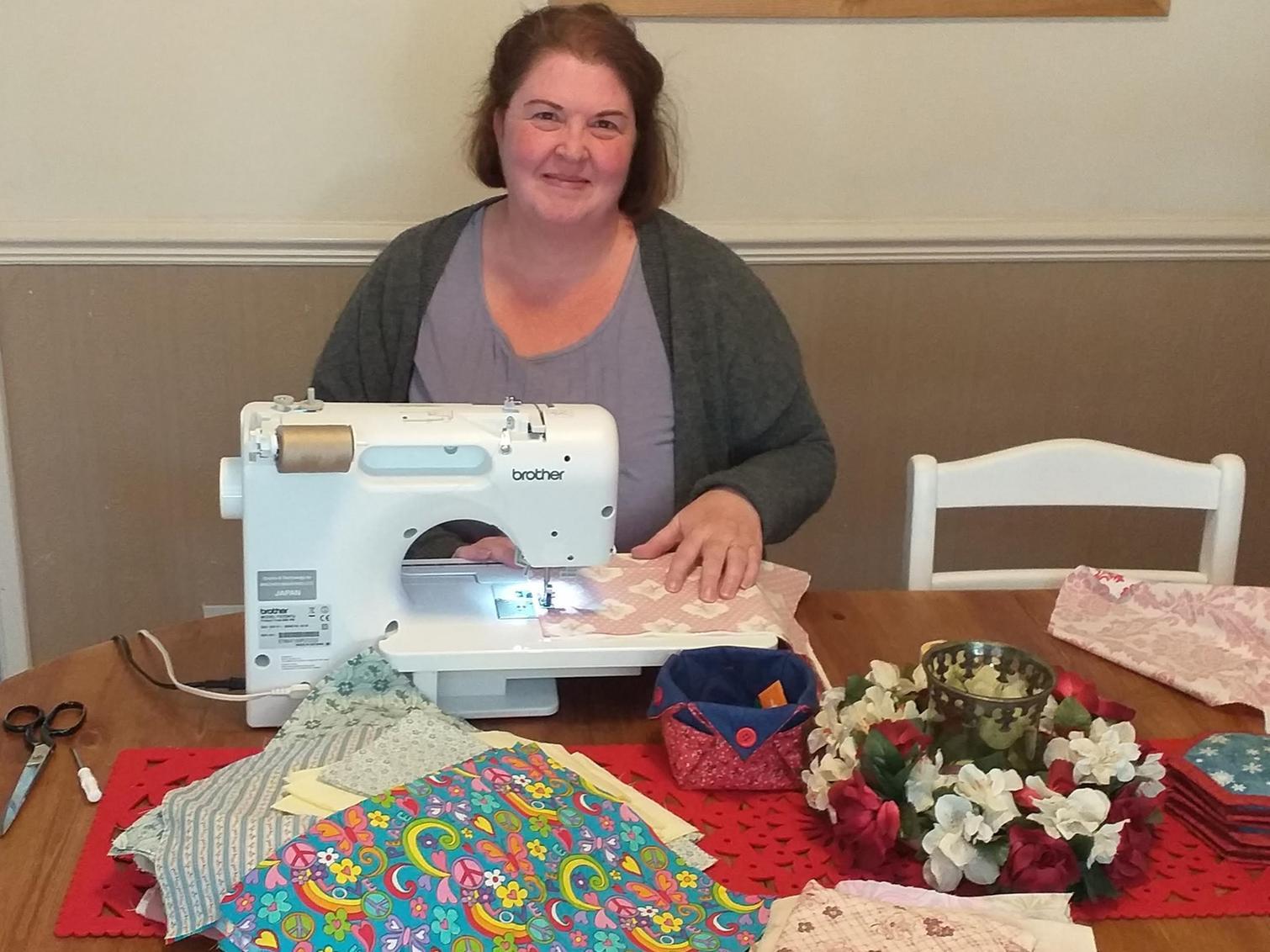 Banburyshire crafters help NHS staff by making scrub bags for safe