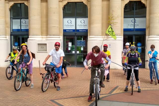 Members of the Banbury Extinction Rebellion cycling group