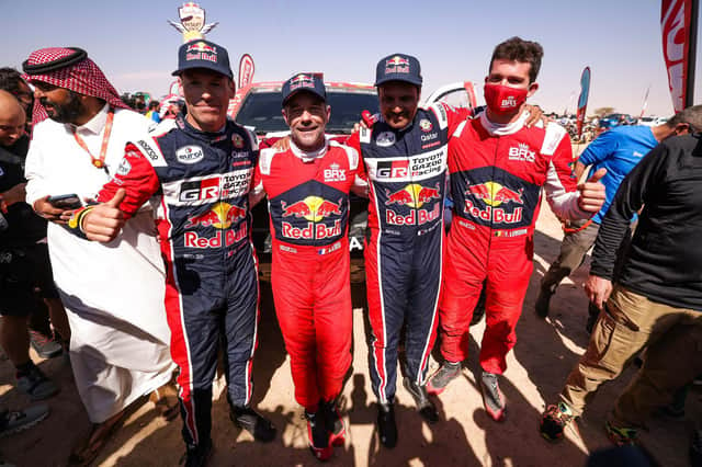 Sebastien Loeb and Fabien Lurquin (in red) as Stage 12 took the teams from Bisha to Jeddah in the Dakar Rally 2022  ( Photo Florent Gooden / DPPI)