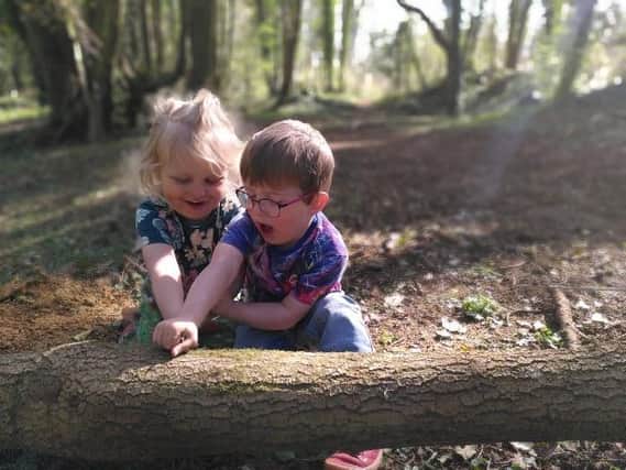 Robin Keegan and his parents will take part in the Oxford Town and Gown 10k in June to help support his best friend, Joe Littler aged 4. (Image from Muscular Dystrophy UK)