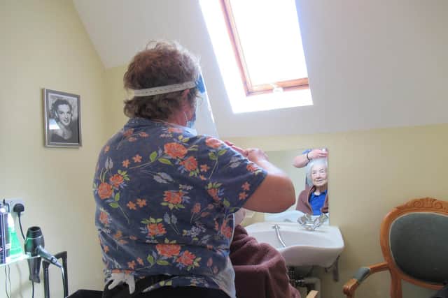 There were happy scenes at Glebefields Care Home in Banbury as hairdressers were finally allowed back into the home. (Image from Glebefields Care Home)
