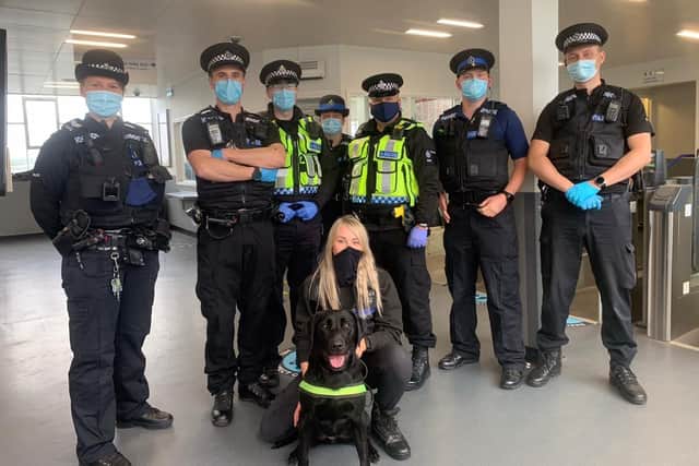 Trained drugs detecting dogs helped police officers seize illegal drugs from three people at the Banbury Train Station last week (Image from TVP Banbury Tweet)