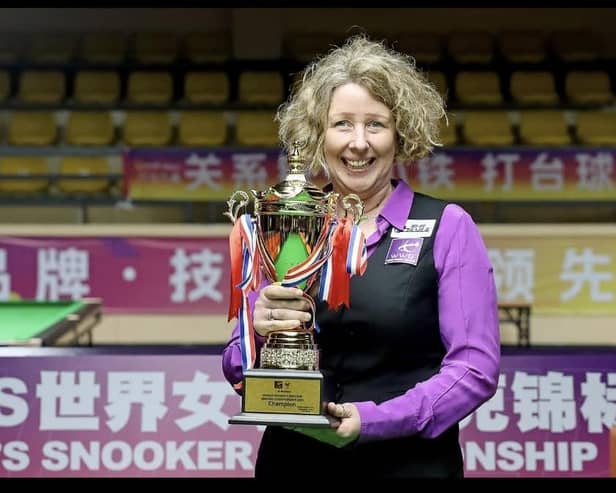 Banbury star snooker player Tessa Davidson has regained the Women's Senior Snooker World Championship.
