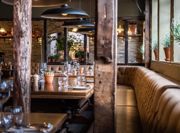 Drinking and dining at The Cricketers is a connoisseur’s choice, thanks to a well-stocked bar with cask ales, refined single malt whiskies, artisan gins and a mouth-watering menu .