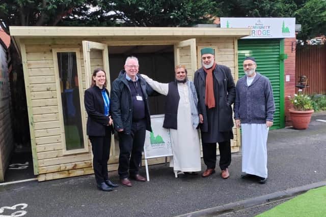 Libby Knox and Cllr Phil Chapman from Cherwell Distract Council, along with Hafiz Wazir, Basharat Hussain and Hassan Hanif of the Banbury Madni Mosque.