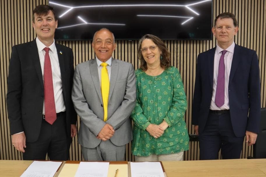 Lib Dem Labour Lib Dem, Labour and Green groups maintain hold on West Oxfordshire ...