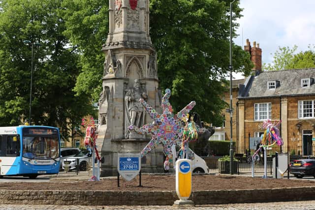 Banbury Cross roundabout has now been decorated with a sun and three hobby horses.