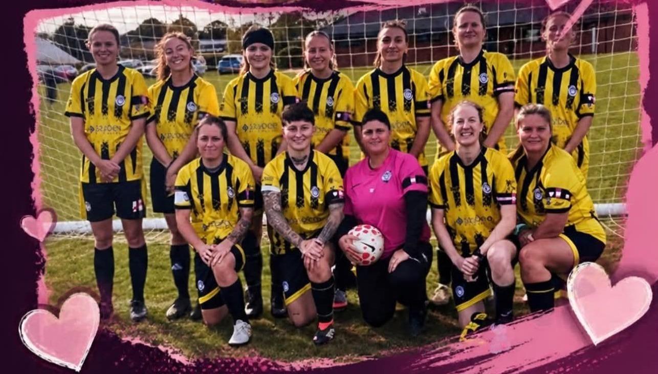 Banbury women's football teams honour Esme with black armbands and pink ...