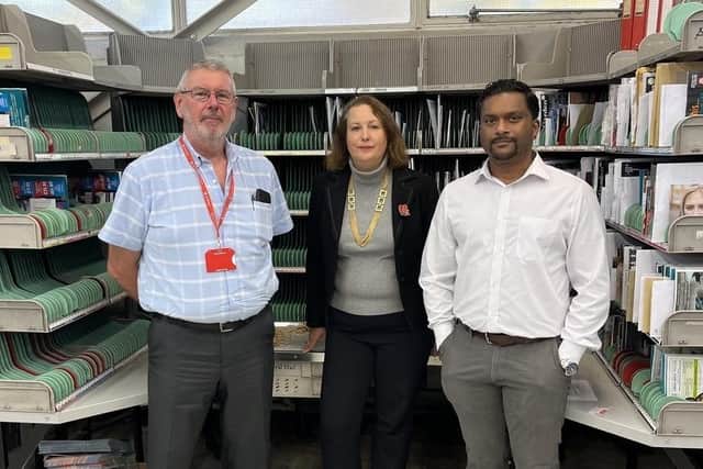 Banbury MP Victoria Prentis visits the Banbury sorting office to discuss problems with mail deliveries with management