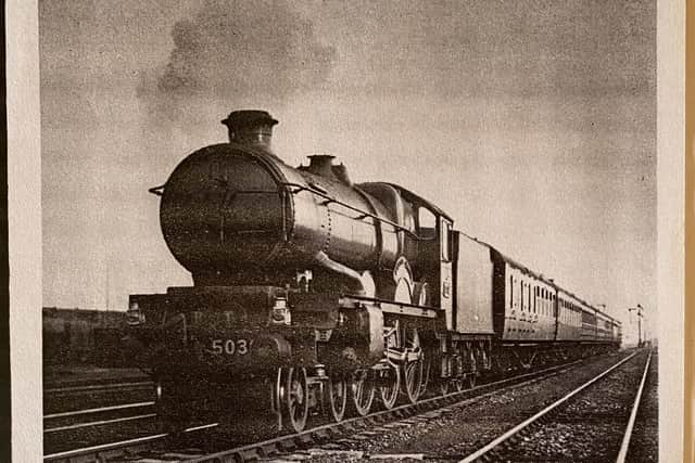 A picture of the Clun Castle steam engine from 1964.