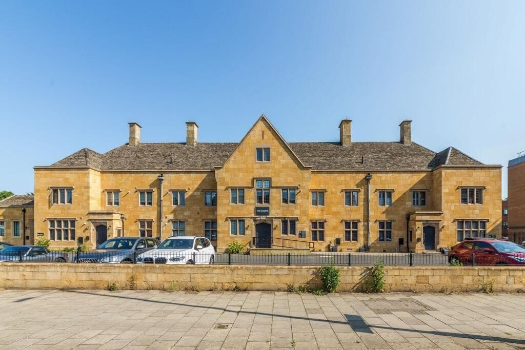 Samuelson Court Banbury Property Focus: Fancy buying an apartment inside Banbury's former ...