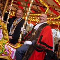 In pictures: Banbury’s historic Michaelmas Fair officially declared open by mayor and council chair