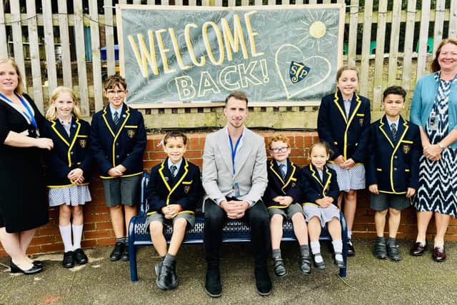 Mr Andrews with Mrs Jenkin (Left: Headmistress), Mrs Sparling (Right: Deputy Headmistress) &amp; Pupils