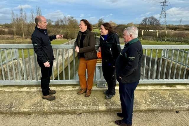 Victoria Prentis MP visiting the Banbury Flood Alleviation Scheme alongside Environment Agency’s thames area director, Anna Burns, and her team