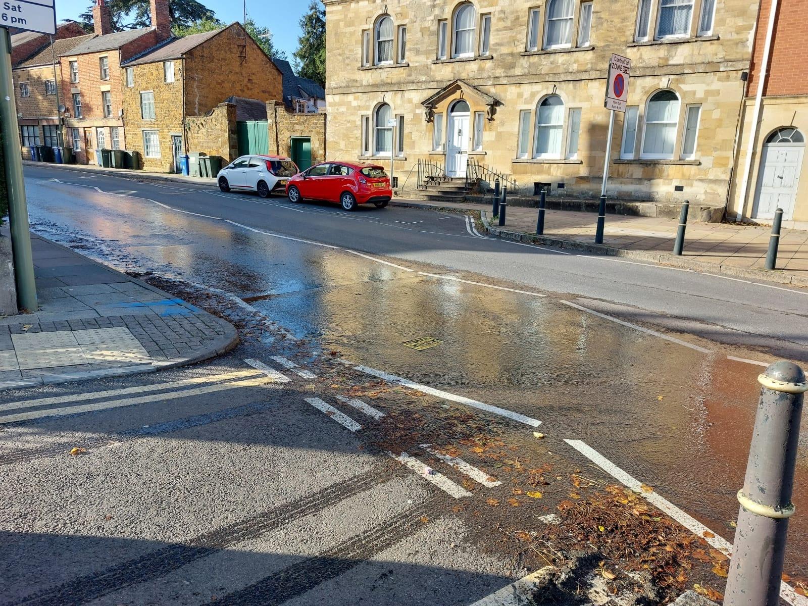 Banbury cross 'fountain' threatens again as water leak appears