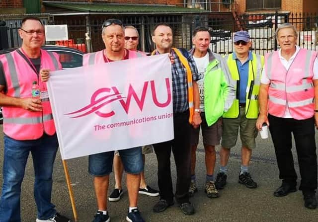 L - r: Ian Clayton, Carl Gardner, Andrew Carruthers, Roger Simpson, Jim Bruce, Terry Stewart and Richard Beasley on the picket line at Castle Street, Banbury