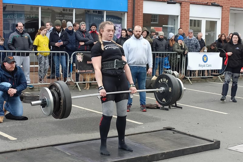 Lucy Hardwick impressed all on the deadlift event.