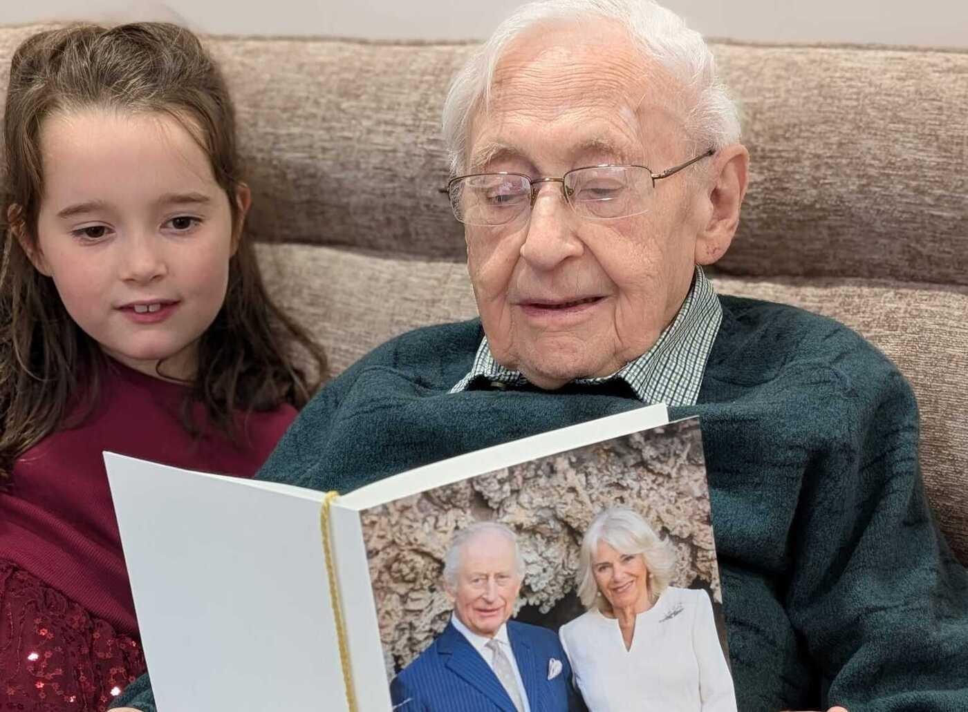Banbury man Maurice Otway marks 100th birthday with card from the King ...