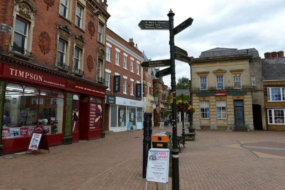 Banbury town centre set for extra weekend street cleaning as part of £21 ...