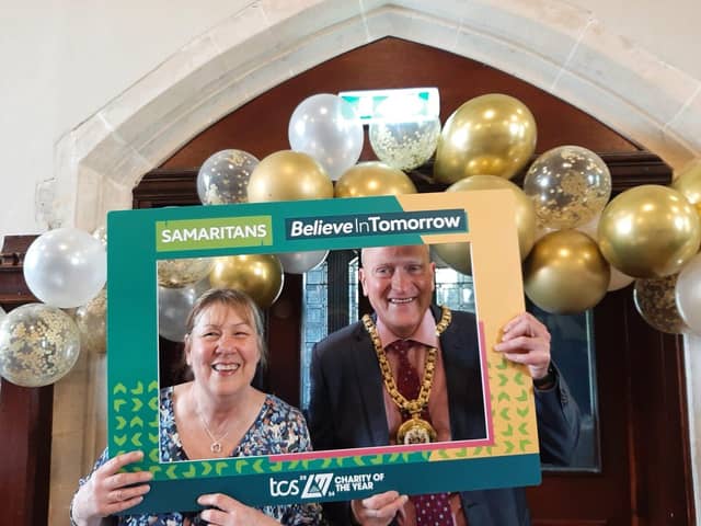 Samaritans branch director Yvonne Stowe and Banbury Mayor Mark Cherry at last week's party