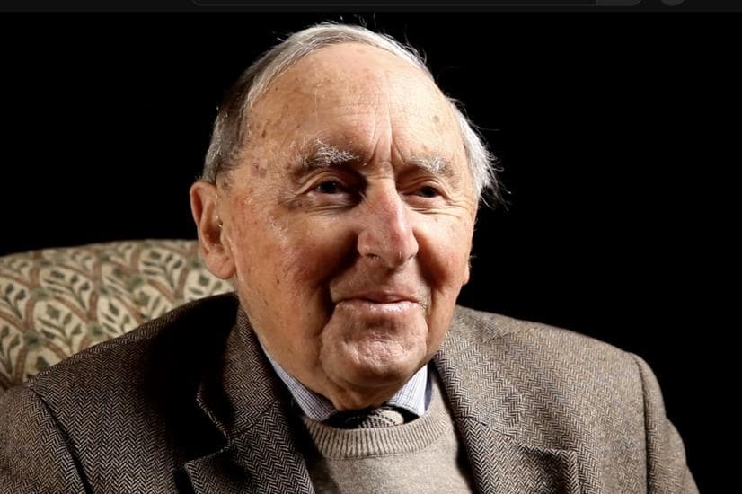 Lord Samuelson Banubry Banbury film maker shares extraordinary film of wartime recollections ...
