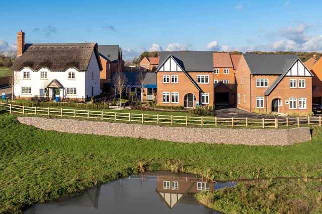 •	Bovis Homes has welcomed the first visitors to The Chancery, 
