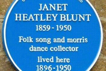 The property has a blue plaque on the side of the house dedicated to Janet Heatley Blunt who previously lived there.