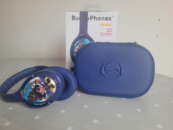 The Buddy Phones have big, ultra-soft earpads that cover the entire ear.