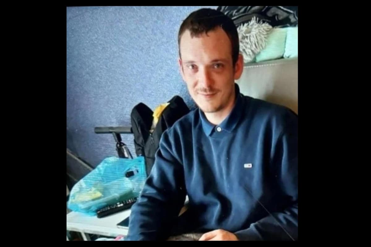 Man with links to Chipping Norton wanted over suspected burglary and ...