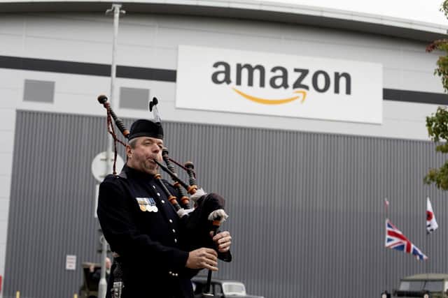 Amazon employees were joined by The Royal British Legion and Blind Veterans UK