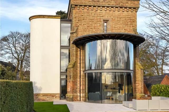 The building is described as "a fascinating mix of contemporary and period architecture". (Picture: Rightmove)