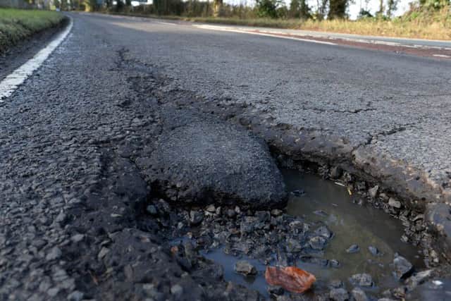A nasty pothole in Aynho NNL-180116-152255009