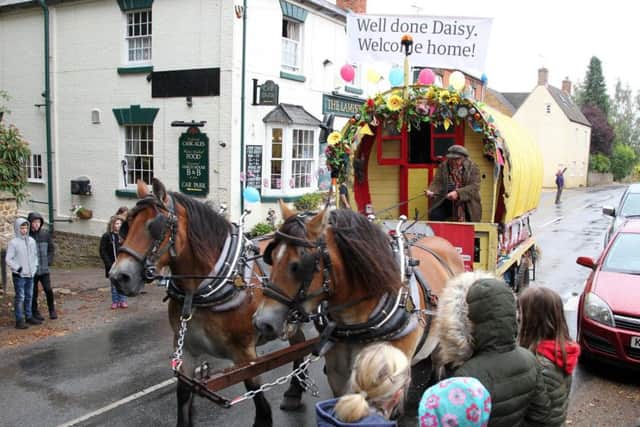 Daisy Sadler returns home to Tadmarton from five-month trip to Scotland in her horse-drawn wagon raising money for The Brain Tumour Charity NNL-180923-133921009