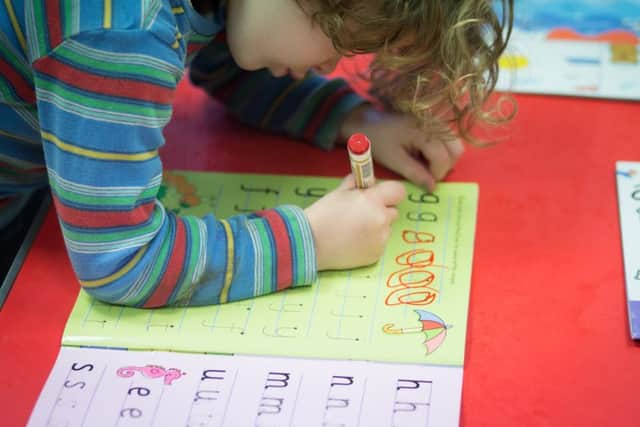 Banburyshire parents come out against testing four year olds - picture by Getty Images NNL-190326-170745001