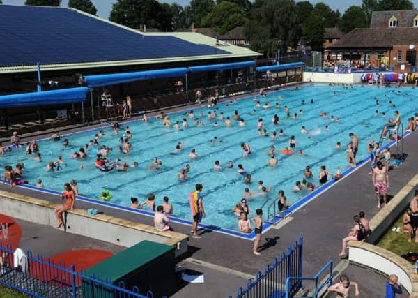 Banbury Open Air Pool on the hottest day of the year. NNL-160719-170510009