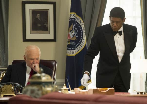 Robin Williams and Forest Whitaker in The Butler