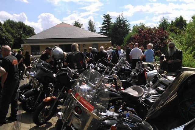 Bikers at Limey Dave's funeral NNL-160726-131914001
