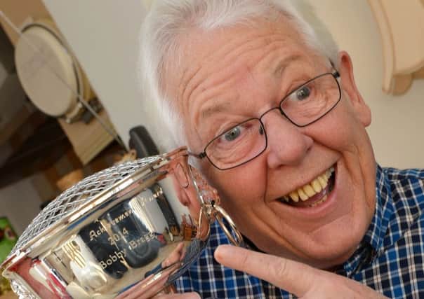 Comedian Bobby Bragg from Bloxham with his British Musical Society award. NNL-141229-125151009