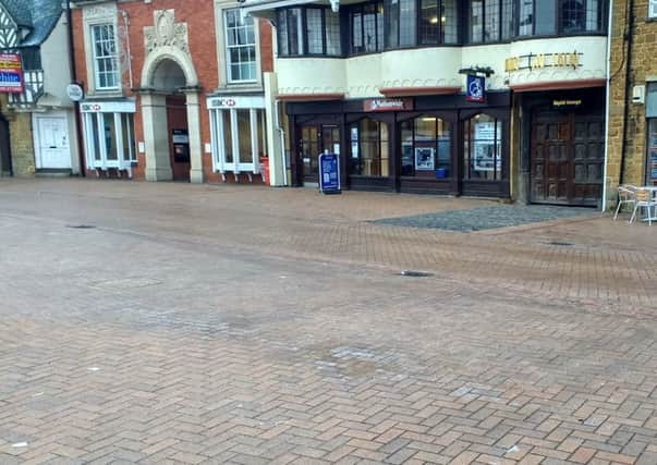 Banbury market square where at least 22 people slipped and fell on untreated pedestrian areas NNL-170301-162706001