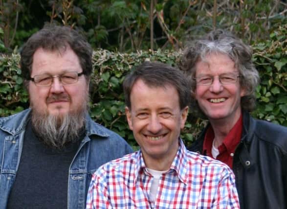The Kevin ORegan Band consists of Kevin on vocals and guita, Kevin Ward on fretless bass and Rai Clews on cahon