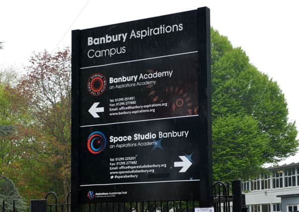 Banbury Academy and Space Studio GV. NNL-161005-144949009