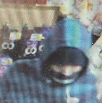 Police want to speak to this man in relation to an armed robbery at a Banbury shop on Monday, October 23. Photo: Thames Valley Police NNL-171024-103652001